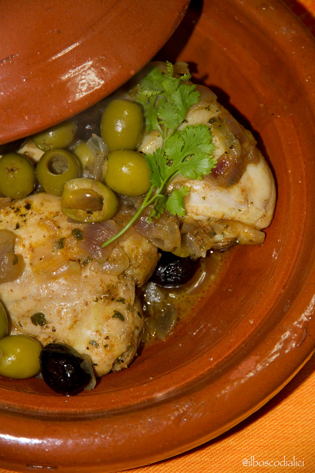 Tajine di pollo alle olive